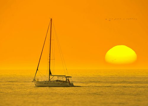 Luxury Sailing in Tangier : Private Yachts and Exclusive Adventures in the Strait of Gibraltar